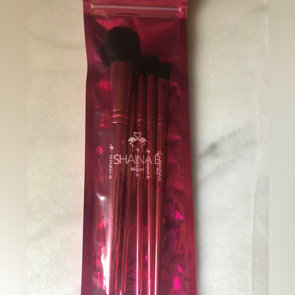 🌺 Shana B 5 Piece Makeup Brush Set